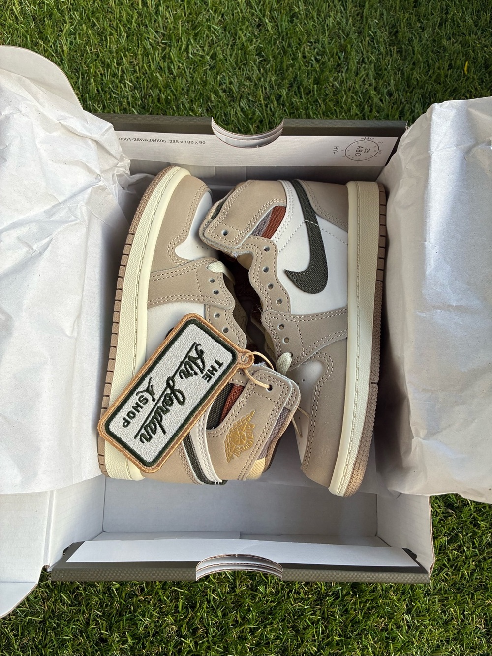 Nike Jordan 1 Retro High OG Kids Box - Olive Khaki & Cream